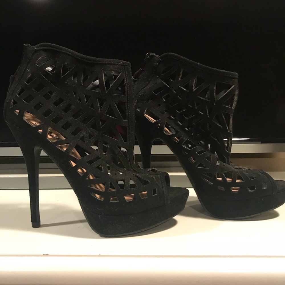 Black heels